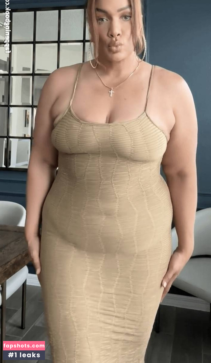 Nia Jax gallery photo #37