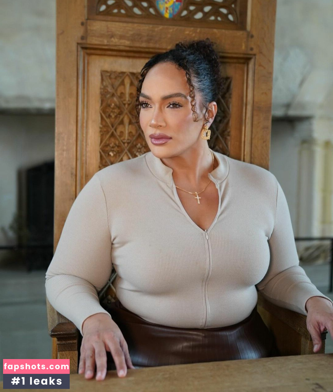Nia Jax gallery photo #40