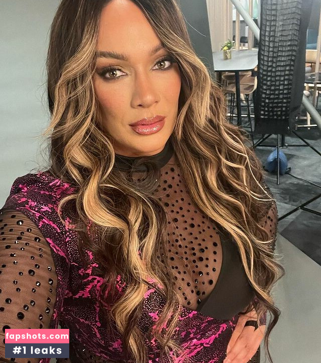 Nia Jax gallery photo #62