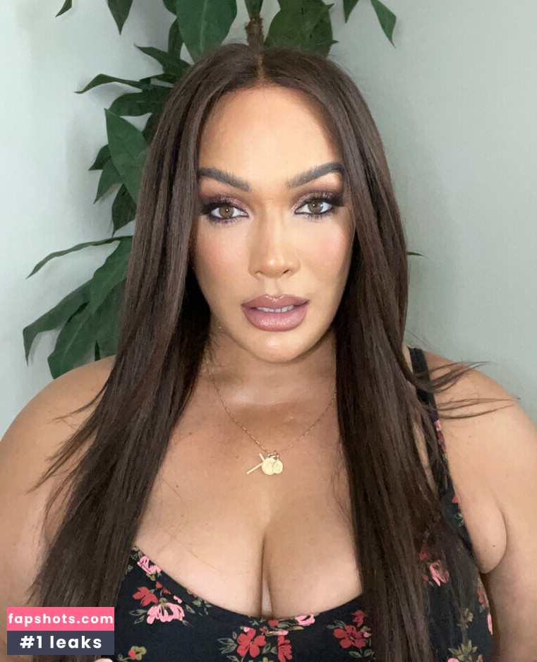 Nia Jax gallery photo #77