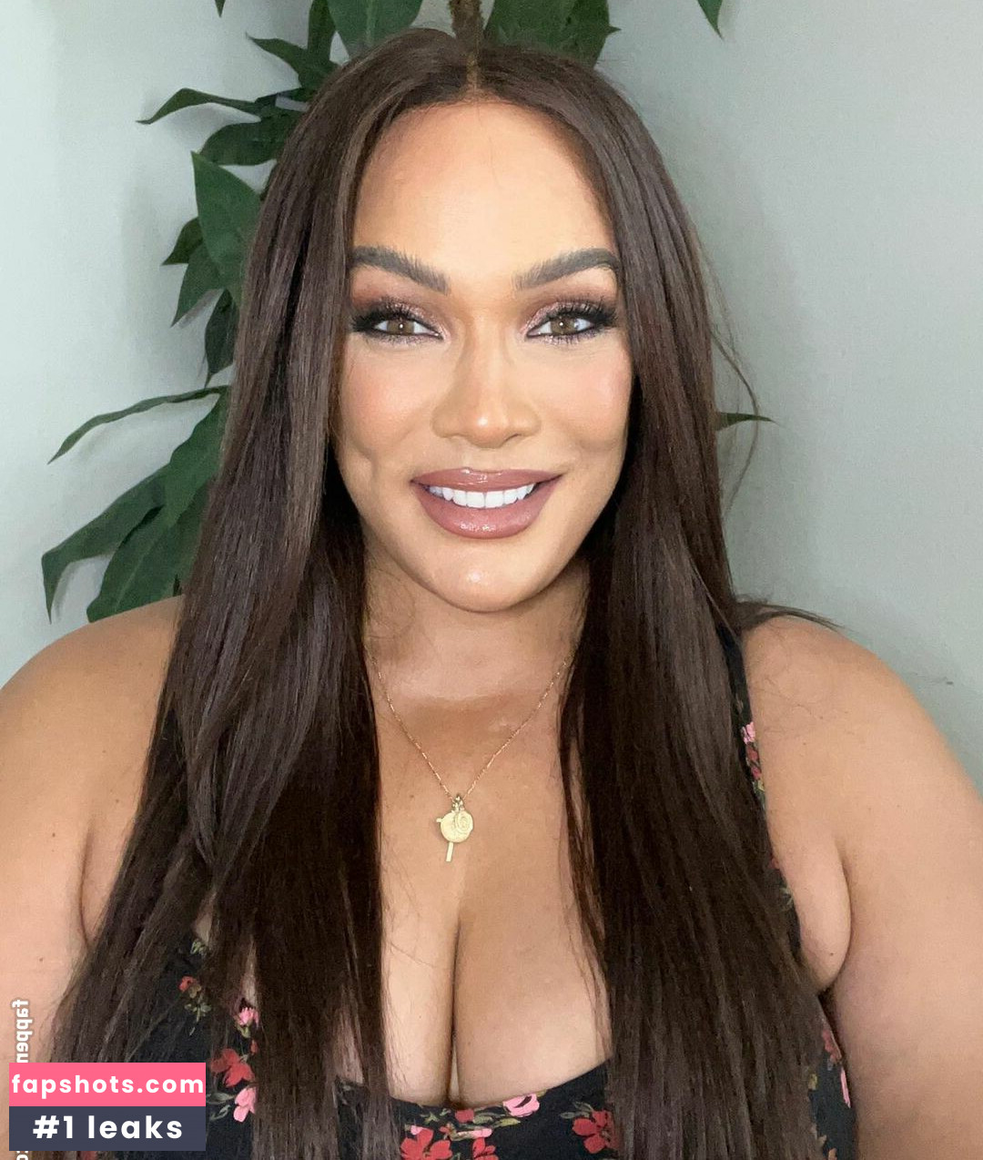 Nia Jax gallery photo #78