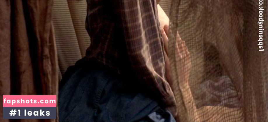 Nia Roberts gallery photo #8