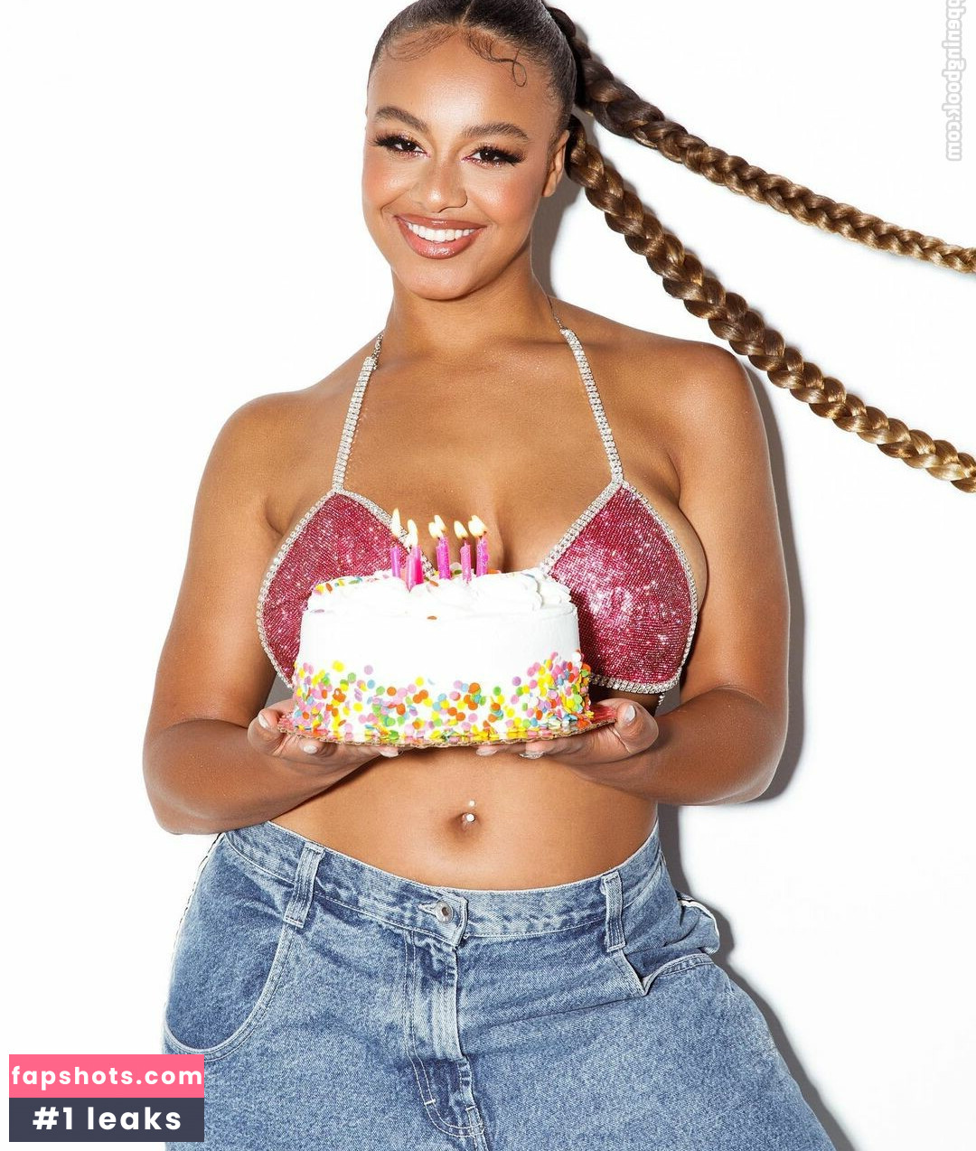 Nia Sioux gallery photo #24