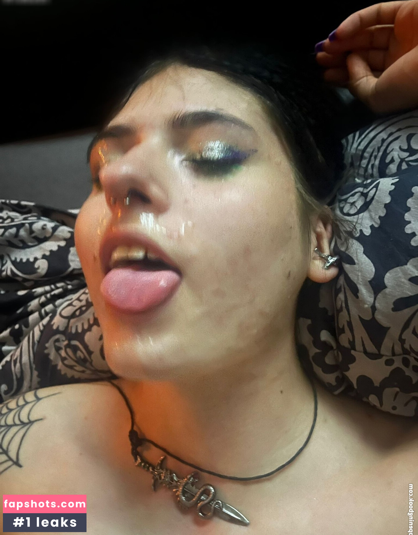 Niamausilol gallery photo #17