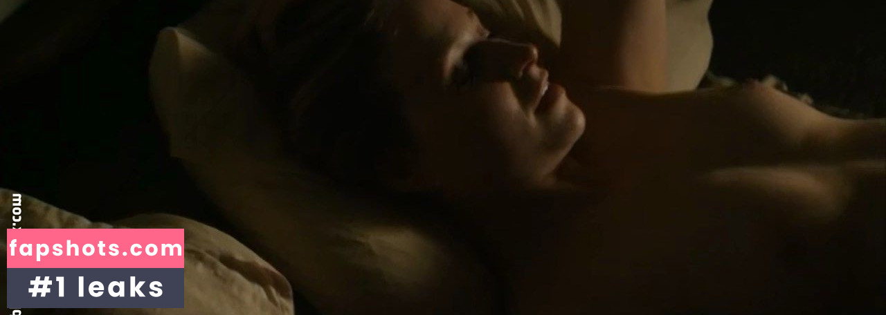 Niamh Algar gallery photo #22