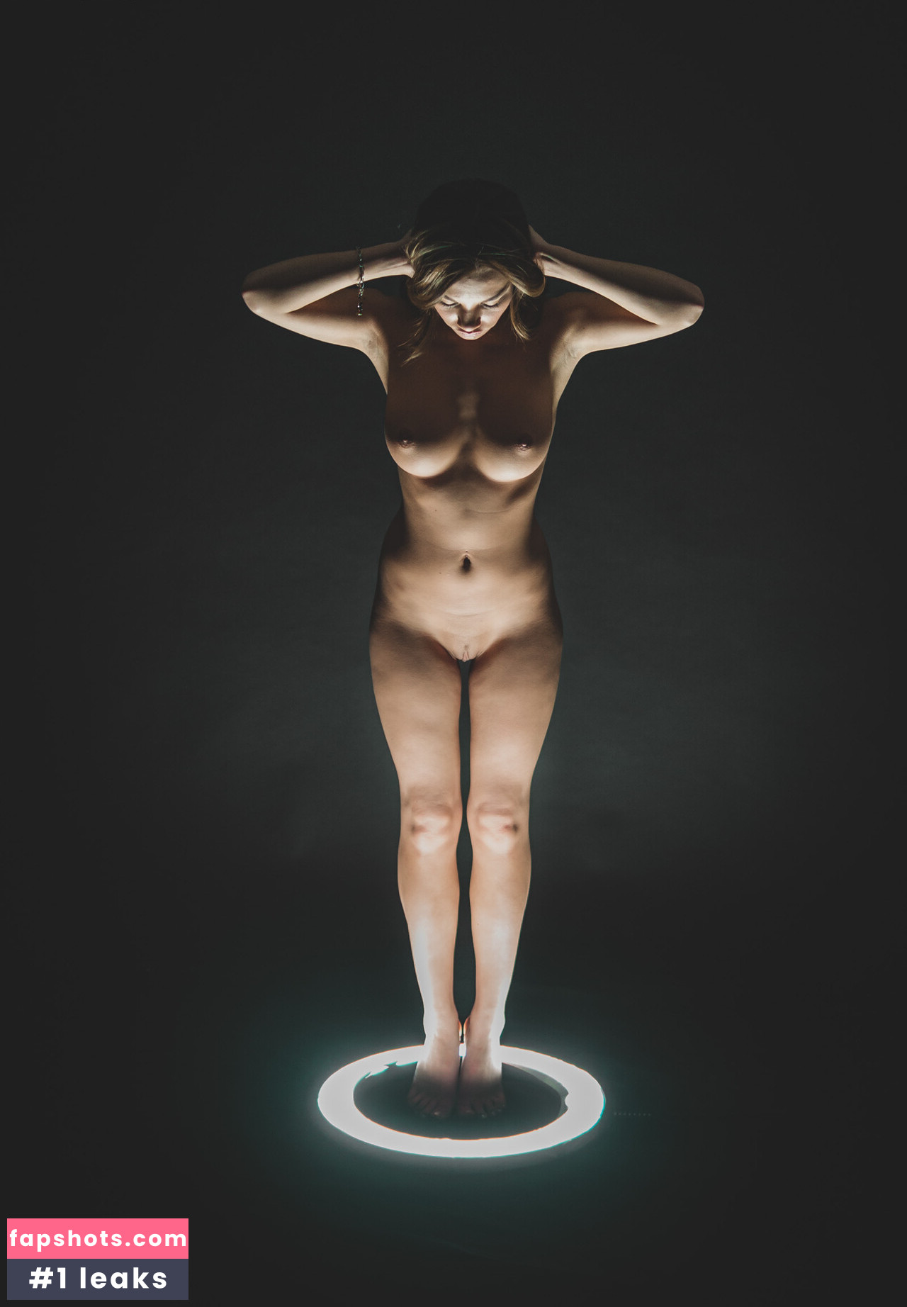 Nici Dee gallery photo #24