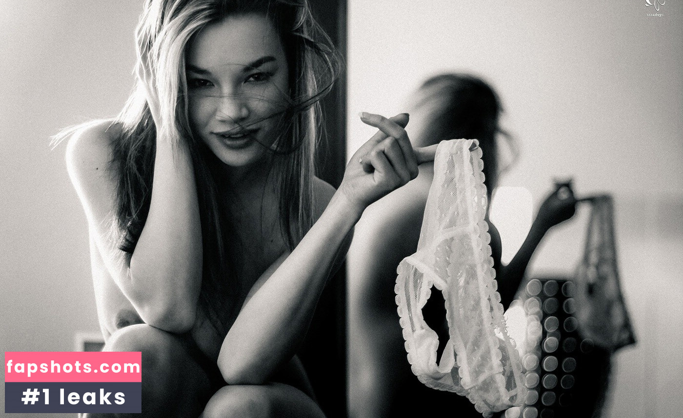 Nici Dee gallery photo #94