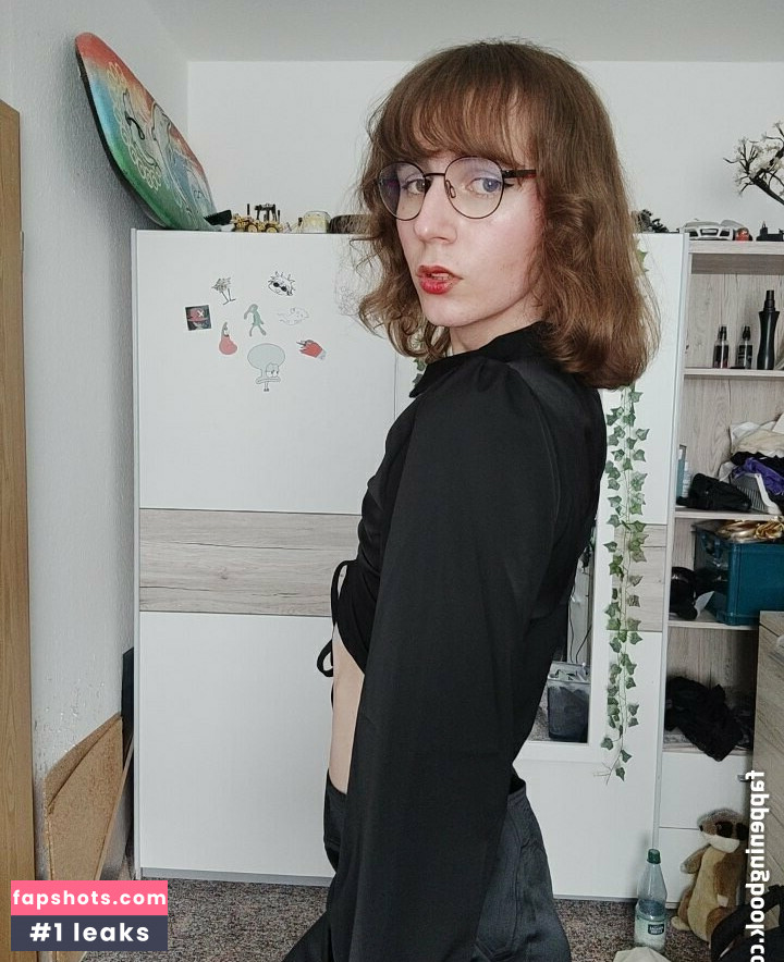 nicki_fox gallery photo #4