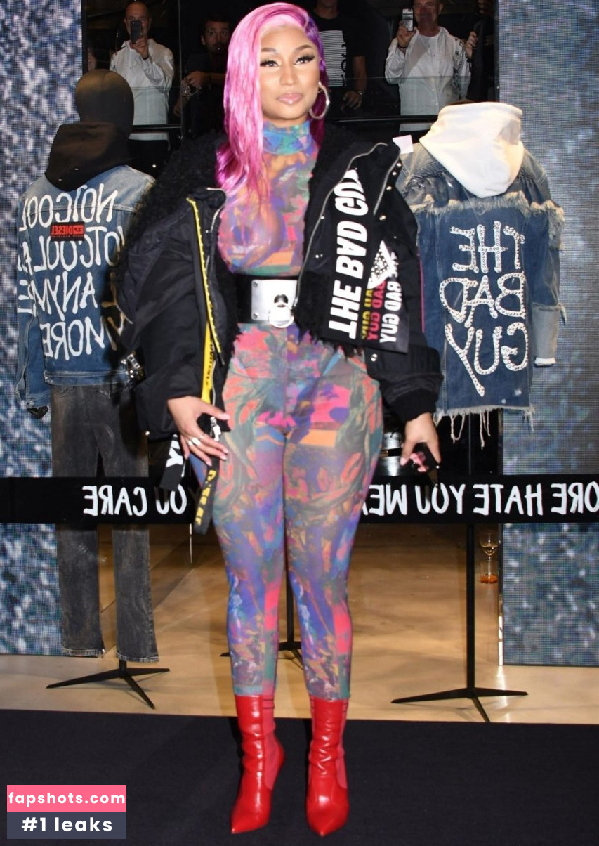 Nicki Minaj gallery photo #1015