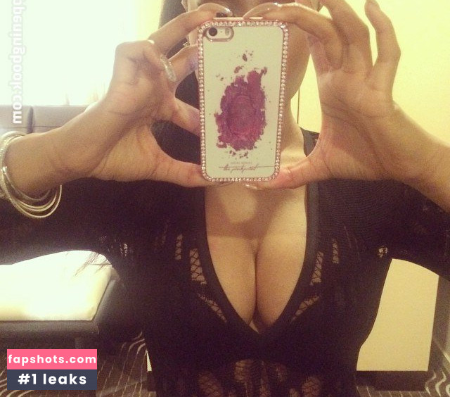 Nicki Minaj gallery photo #1045