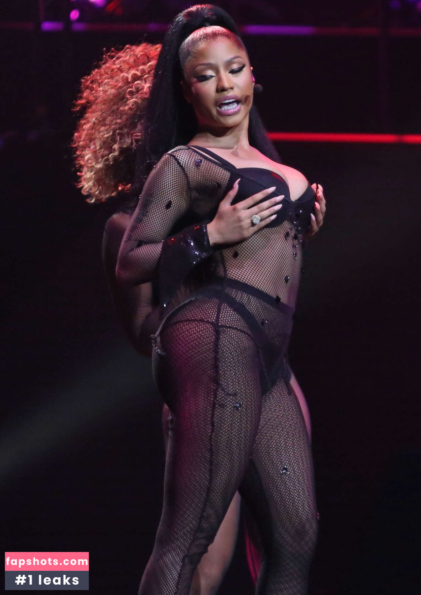 Nicki Minaj gallery photo #1120