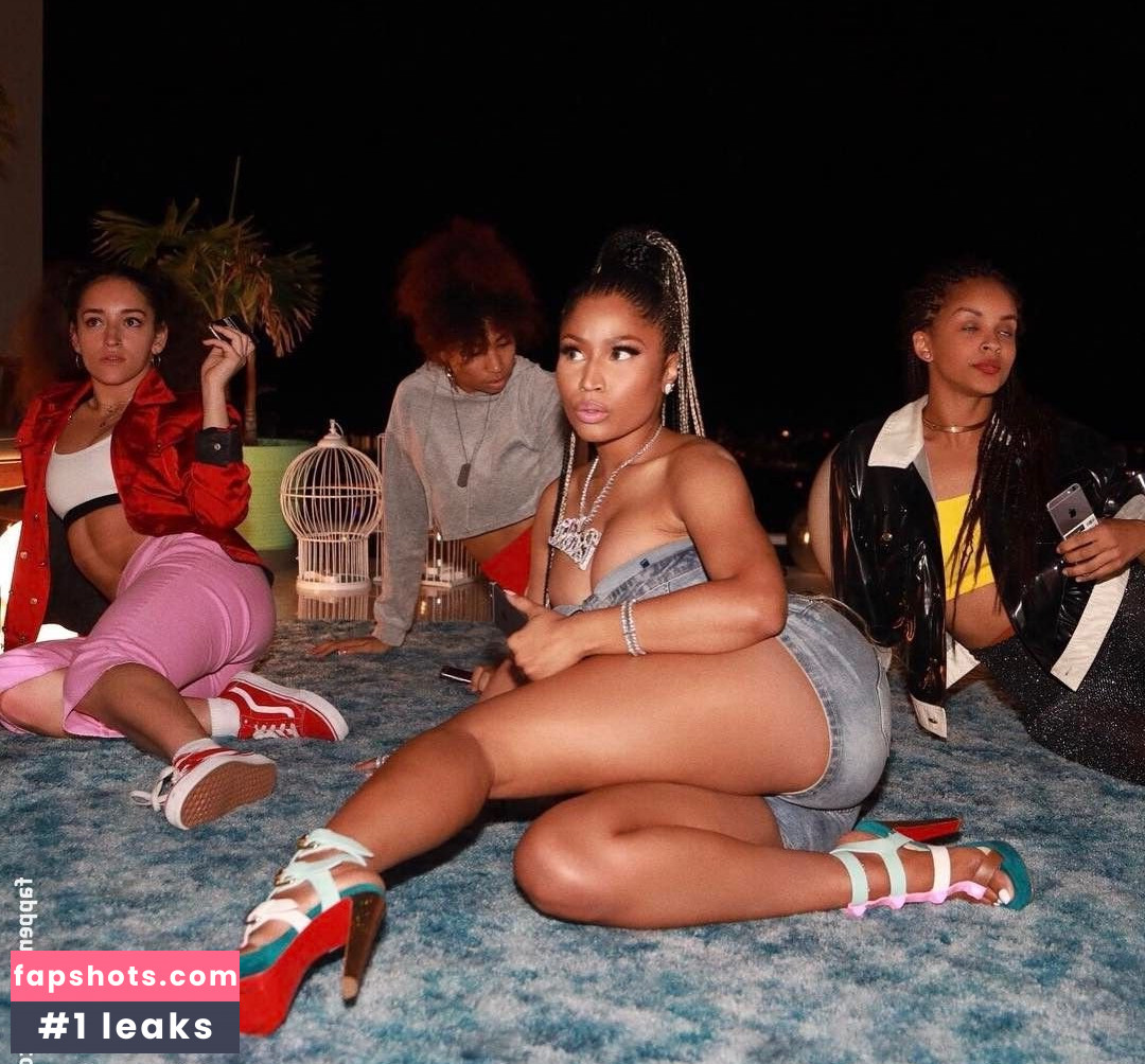 Nicki Minaj gallery photo #1297