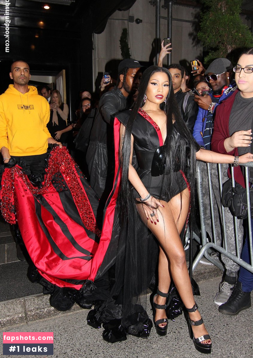 Nicki Minaj gallery photo #1374