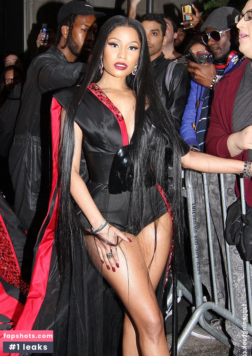 Nicki Minaj gallery photo #1376