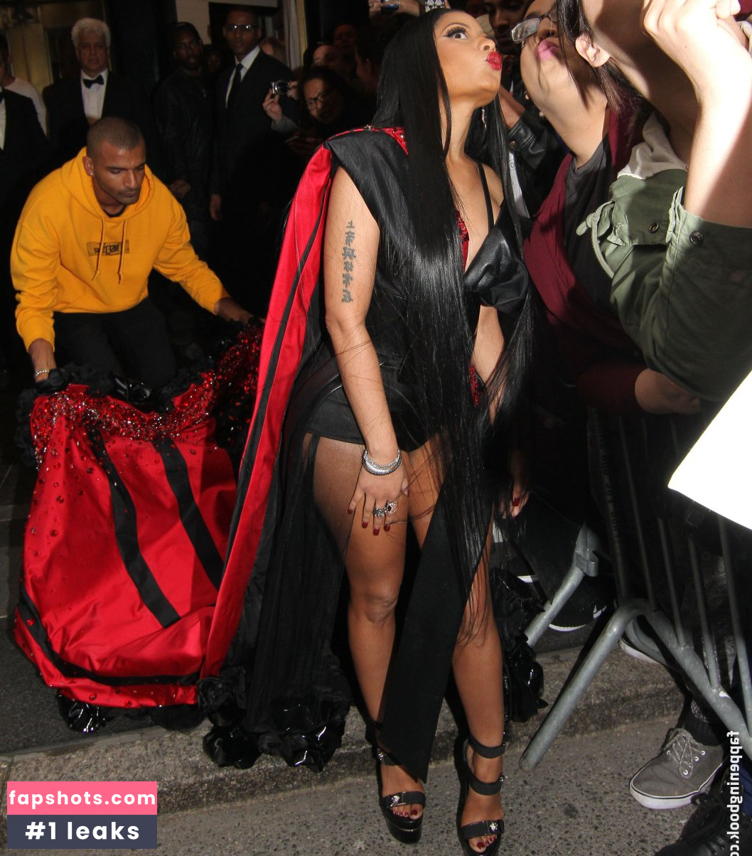 Nicki Minaj gallery photo #1384