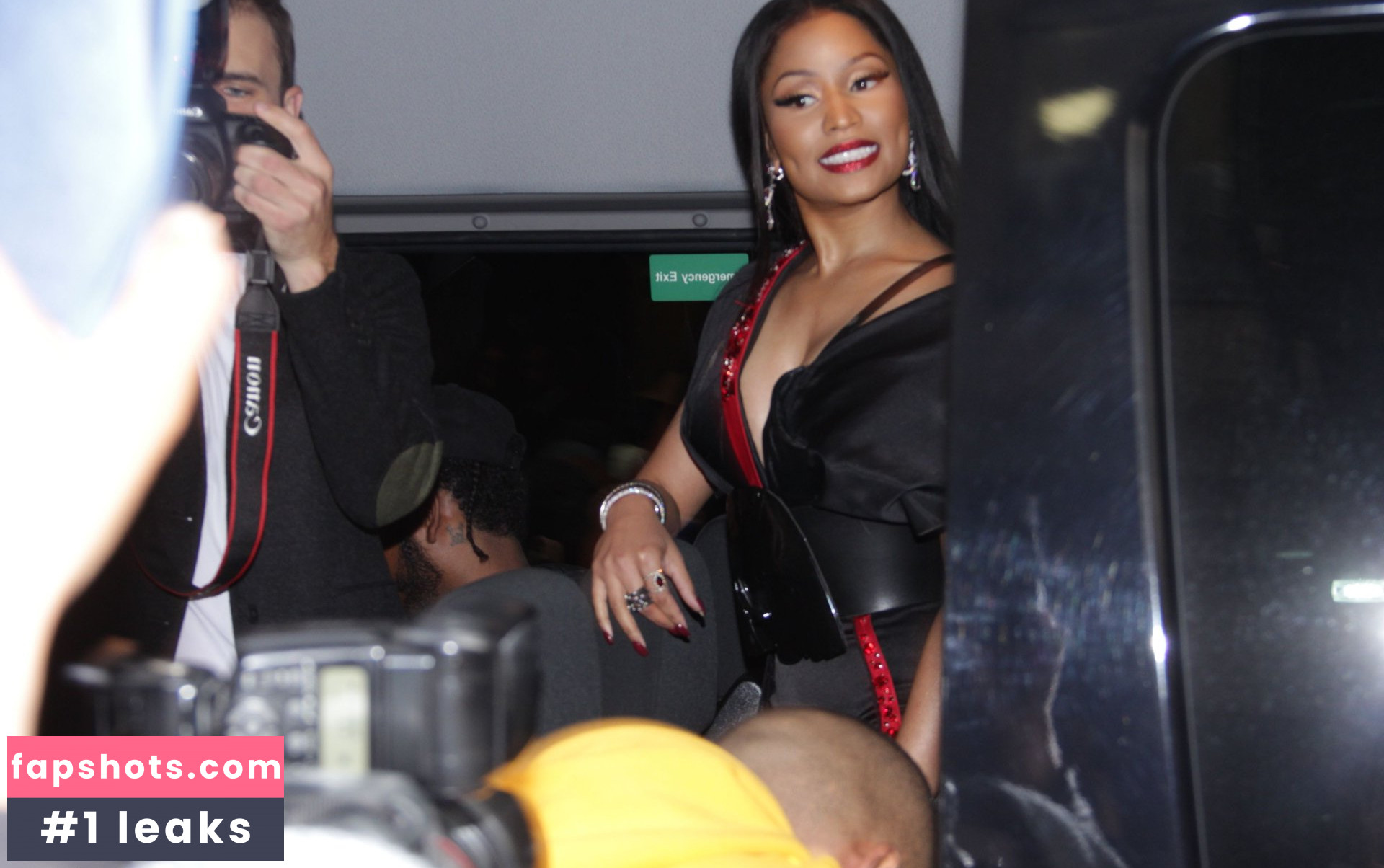 Nicki Minaj gallery photo #1401