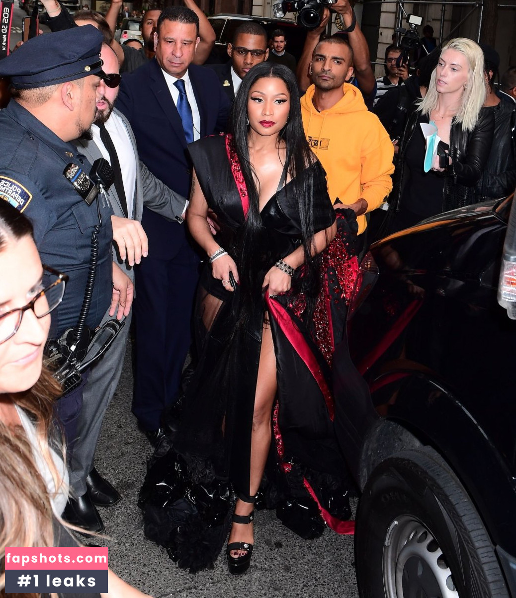 Nicki Minaj gallery photo #1423