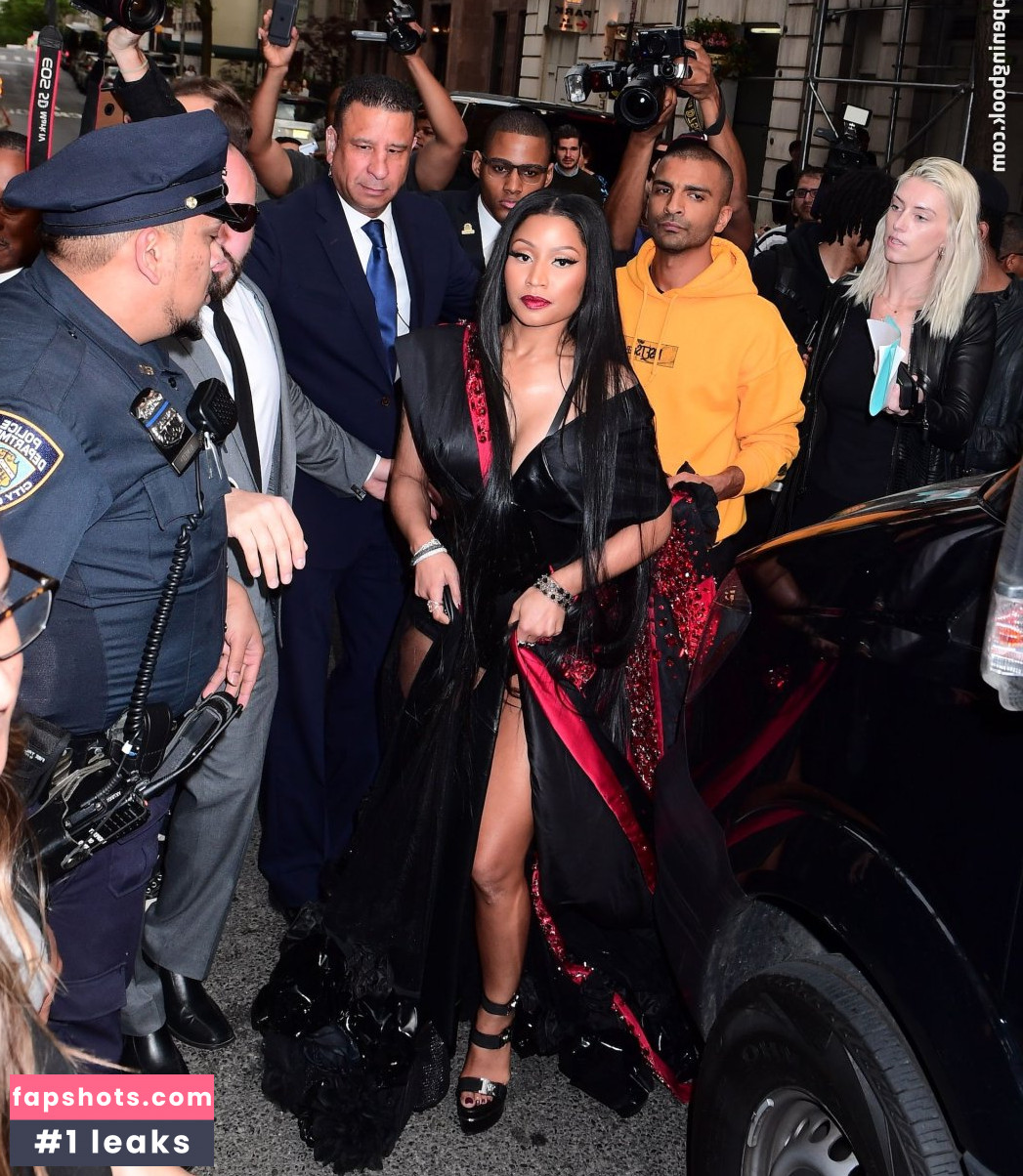 Nicki Minaj gallery photo #1424