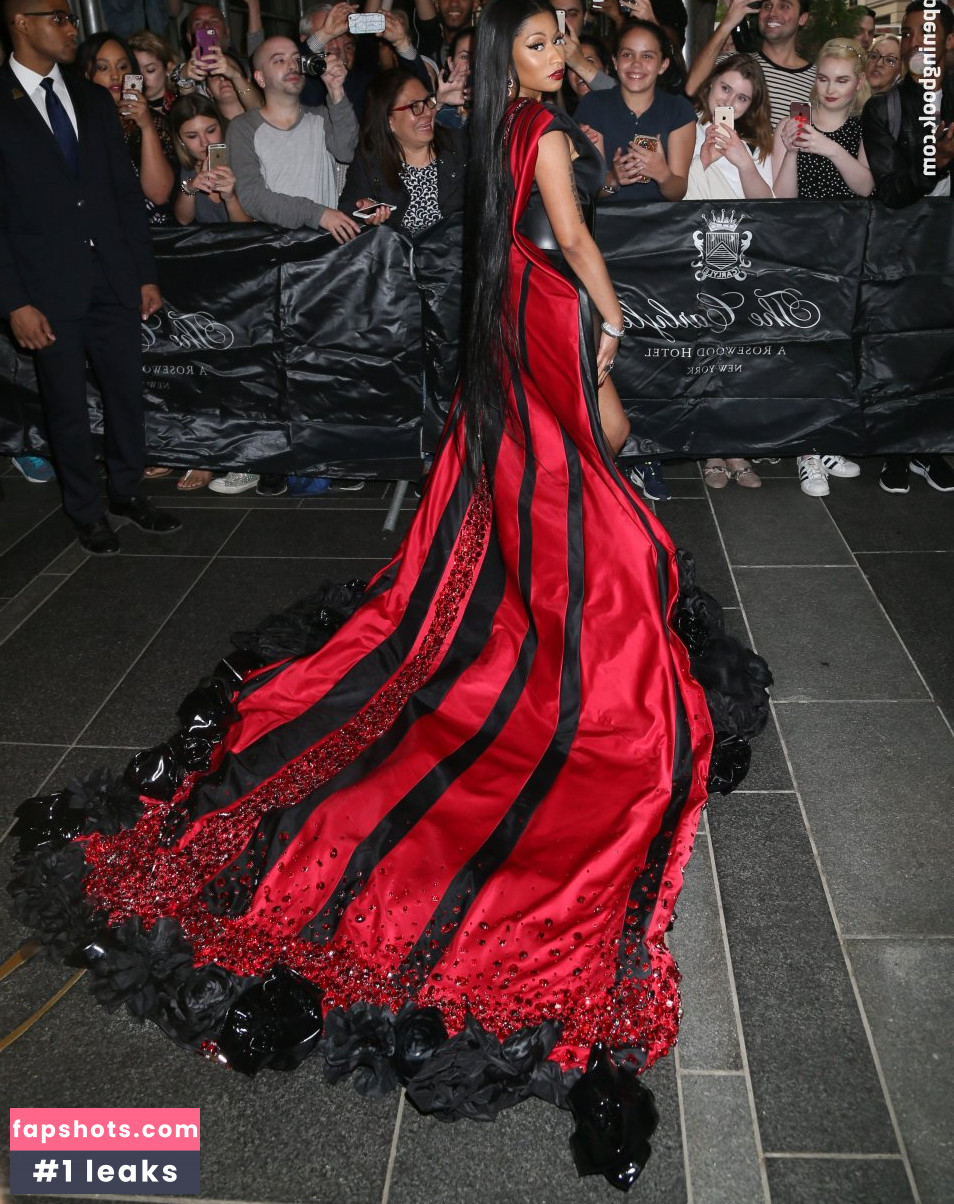 Nicki Minaj gallery photo #1448