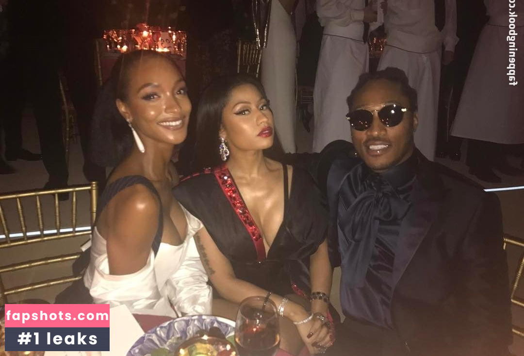 Nicki Minaj gallery photo #1492