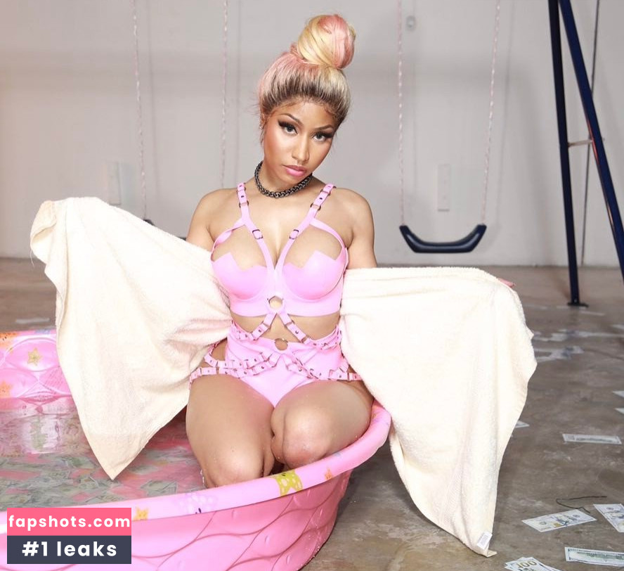 Nicki Minaj gallery photo #1563