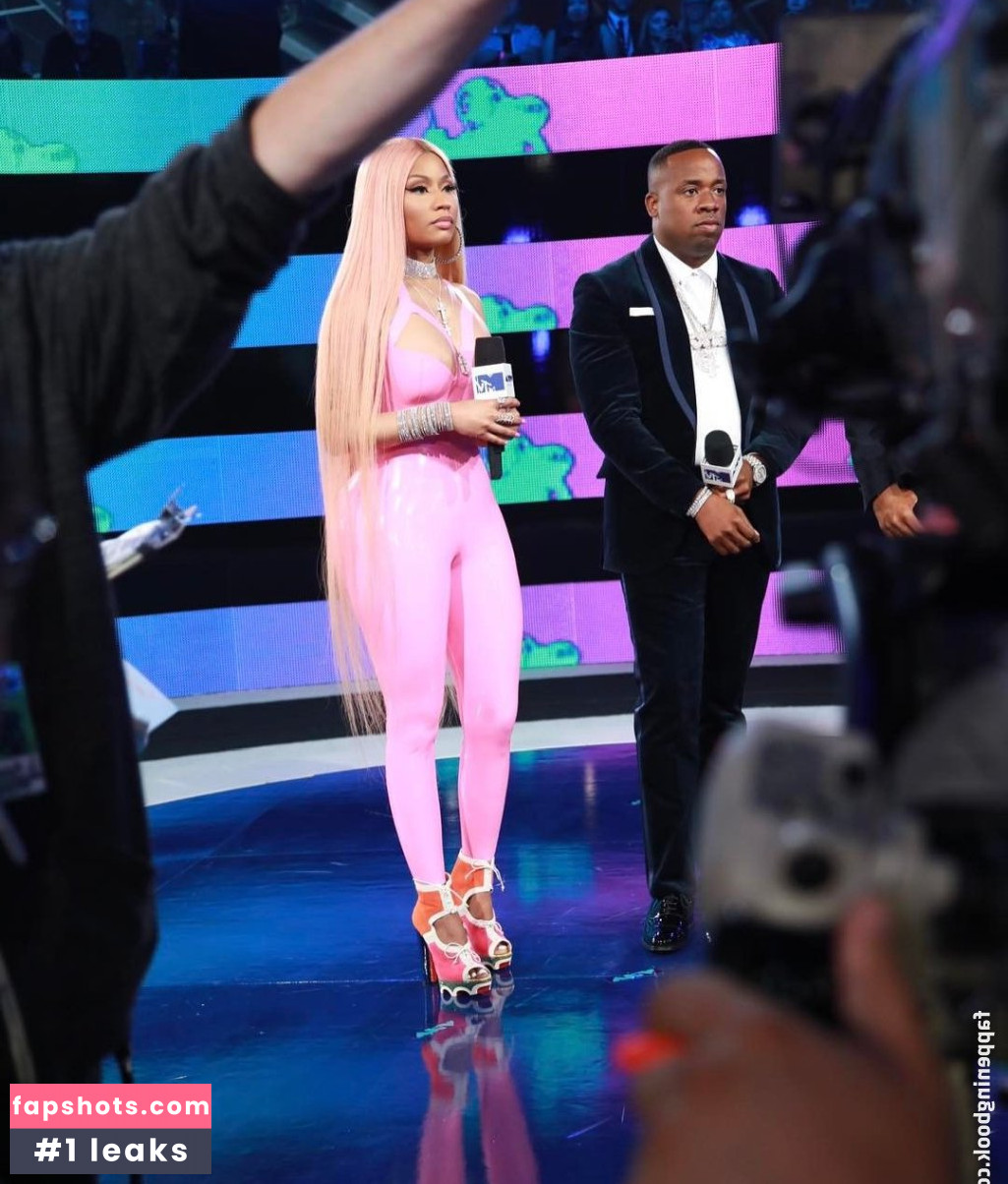 Nicki Minaj gallery photo #1571
