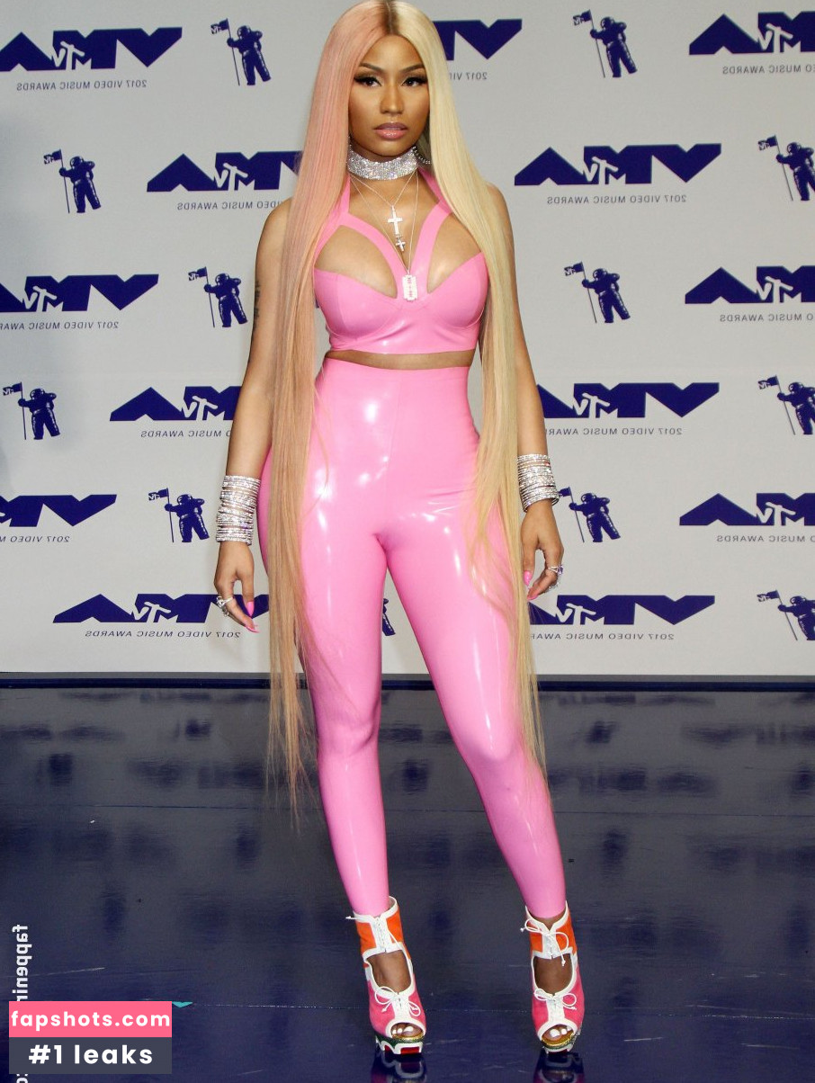 Nicki Minaj gallery photo #1579