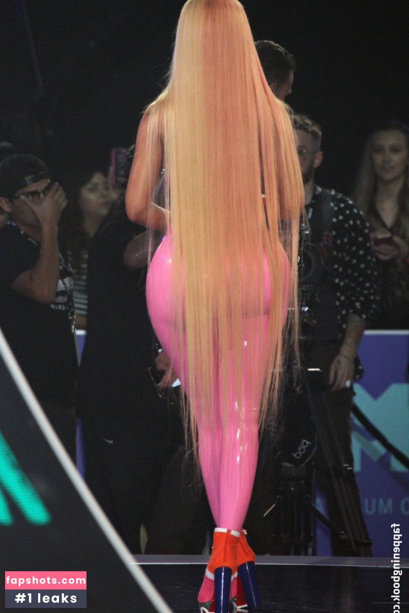 Nicki Minaj gallery photo #1590