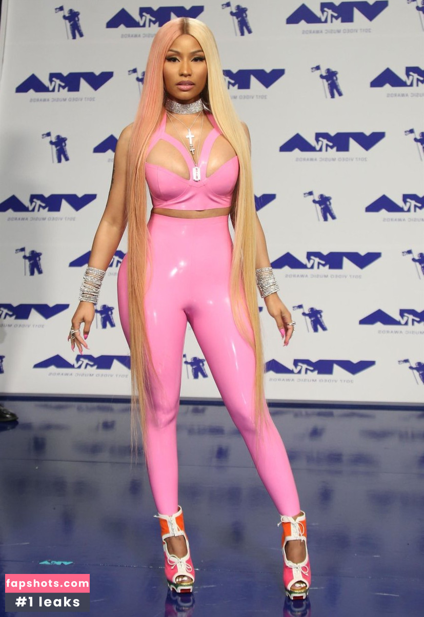 Nicki Minaj gallery photo #1595