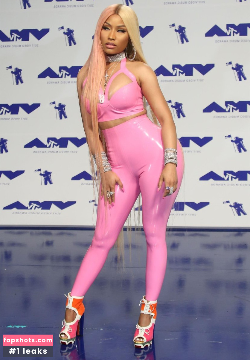 Nicki Minaj gallery photo #1596