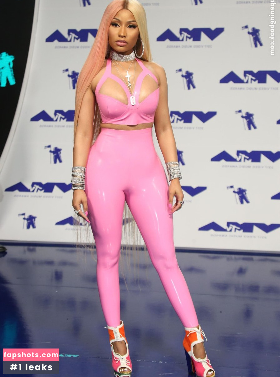 Nicki Minaj gallery photo #1607