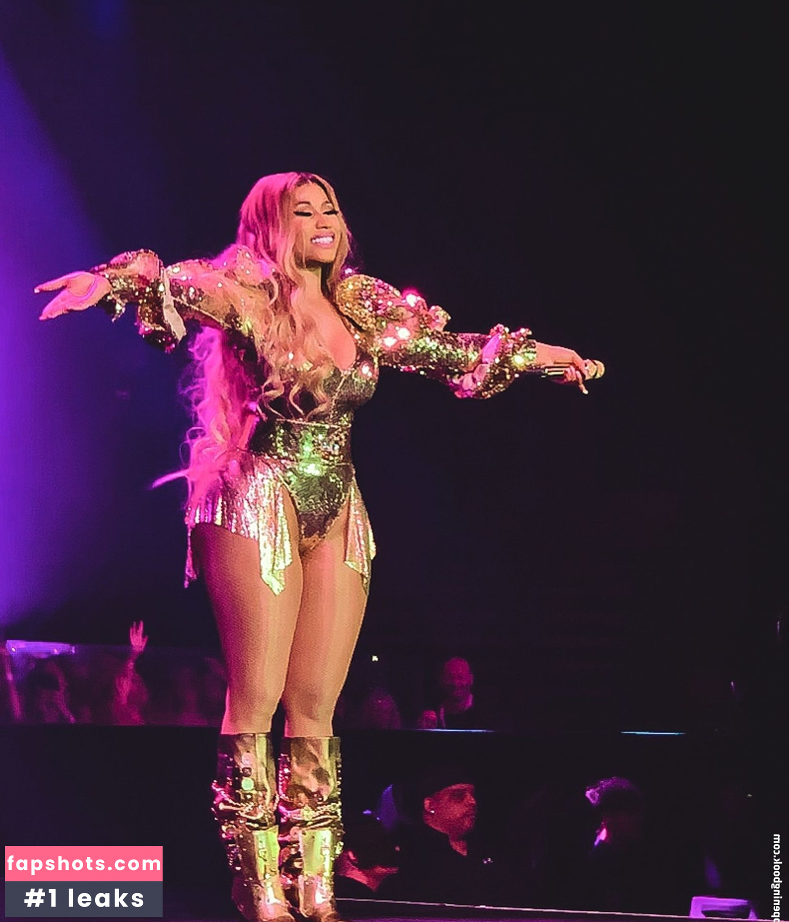 Nicki Minaj gallery photo #781