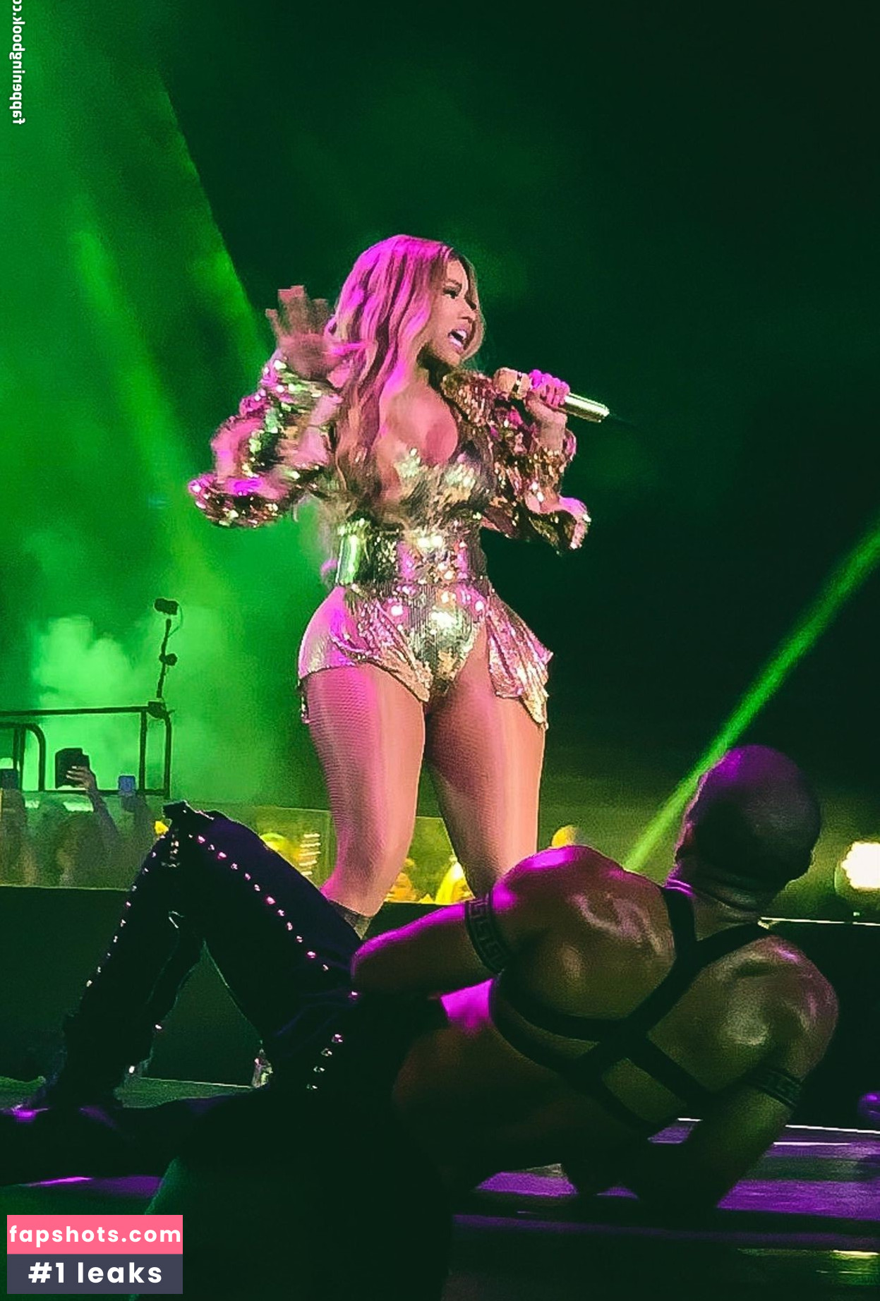 Nicki Minaj gallery photo #785