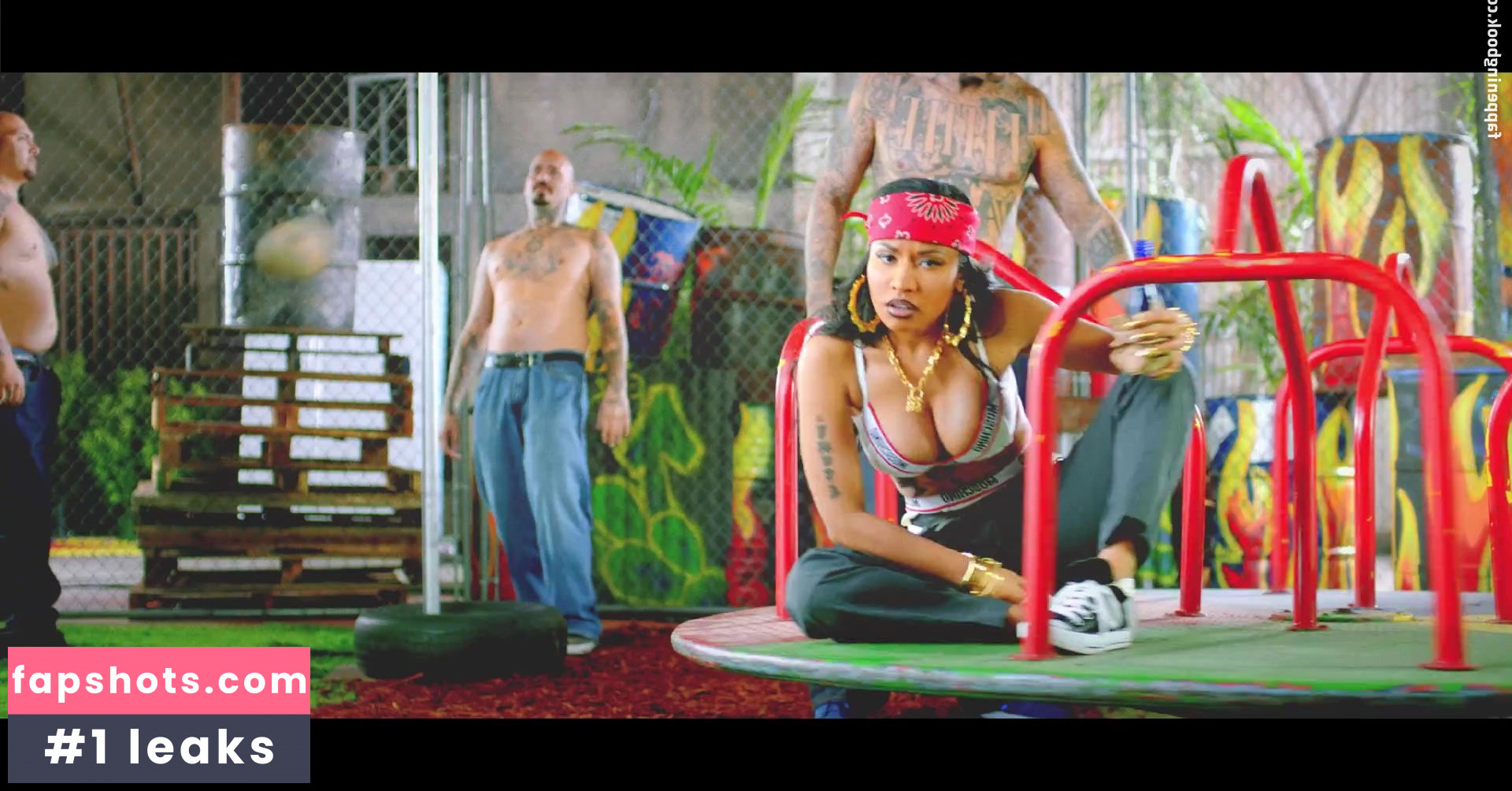 Nicki Minaj gallery photo #810