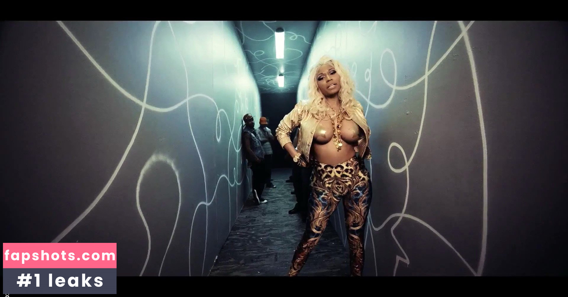 Nicki Minaj gallery photo #811