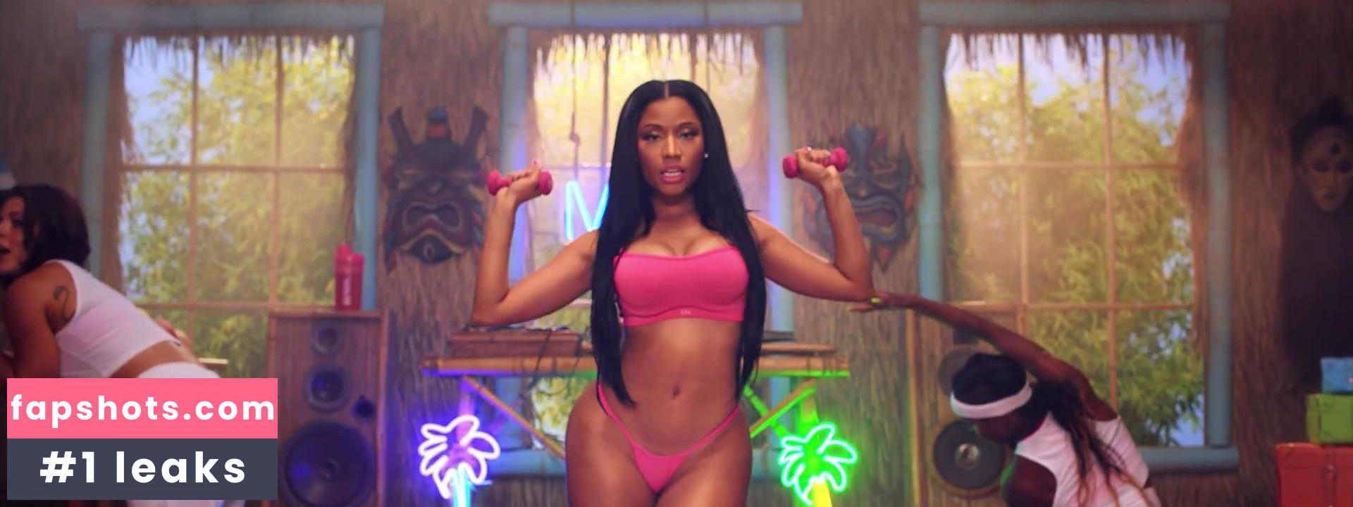 Nicki Minaj gallery photo #910