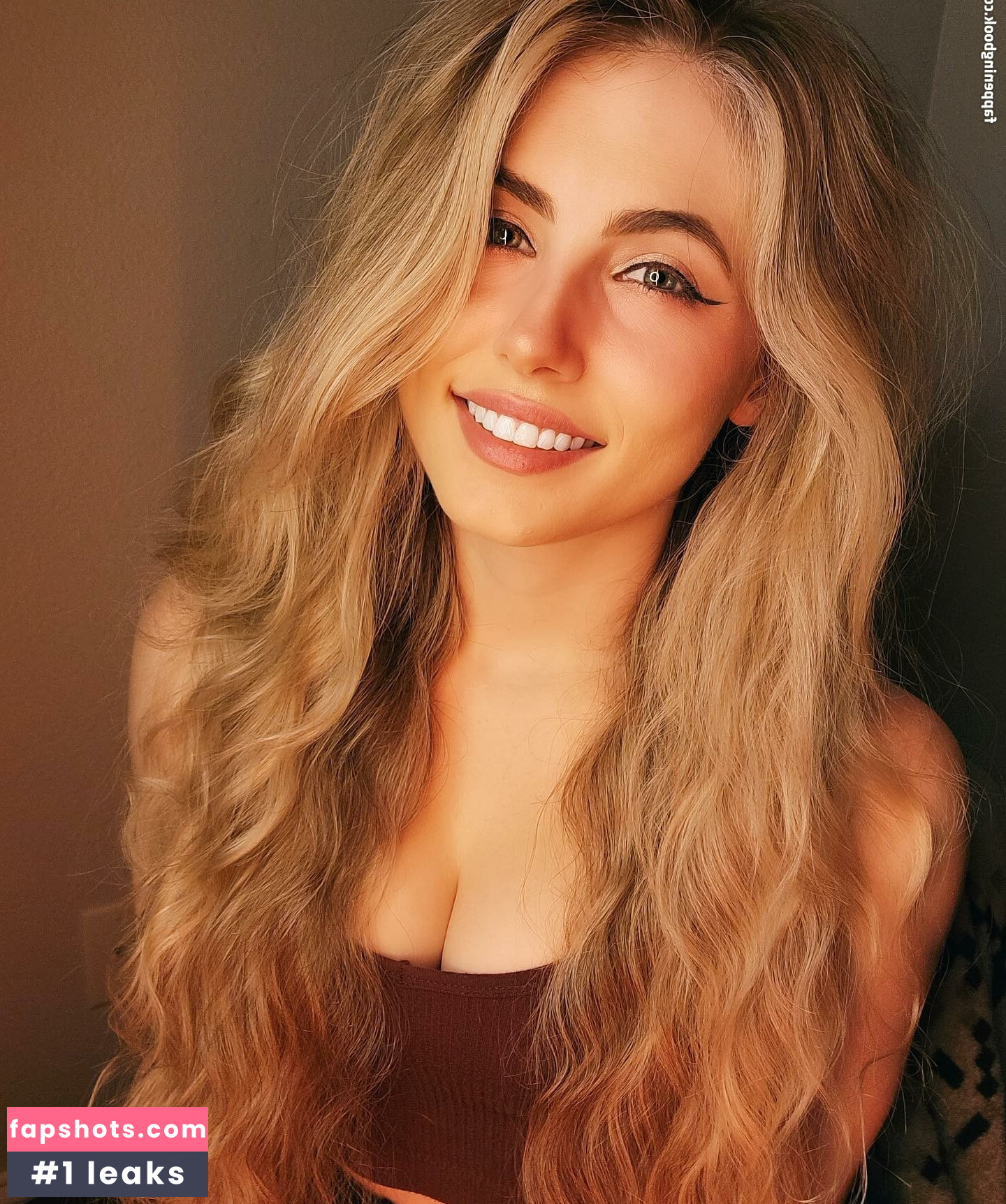 Nicki Taylor gallery photo #44