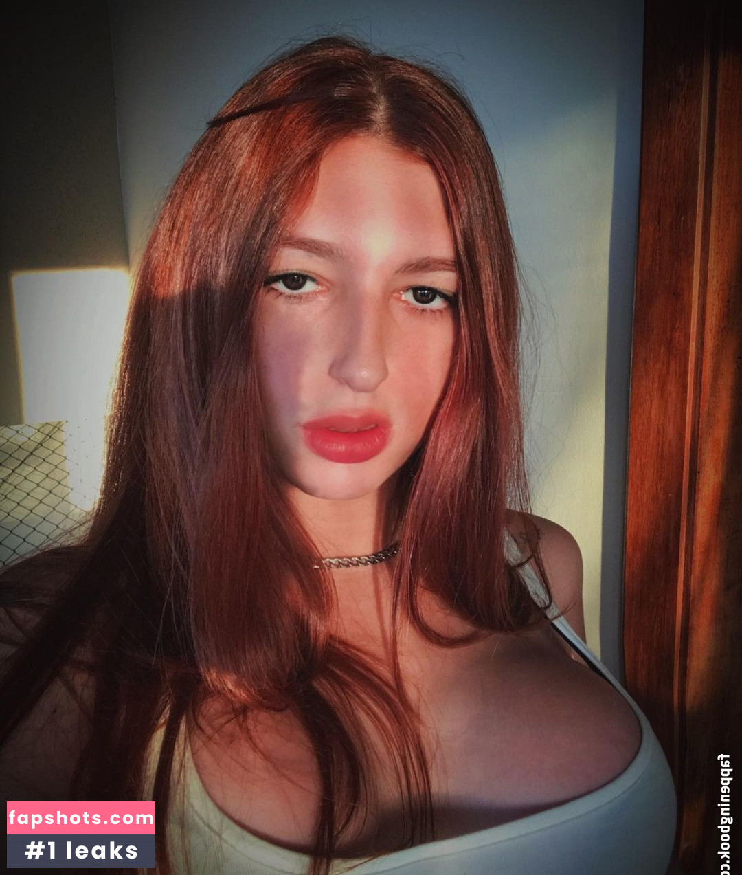 Nicky.Oberlin gallery photo #19