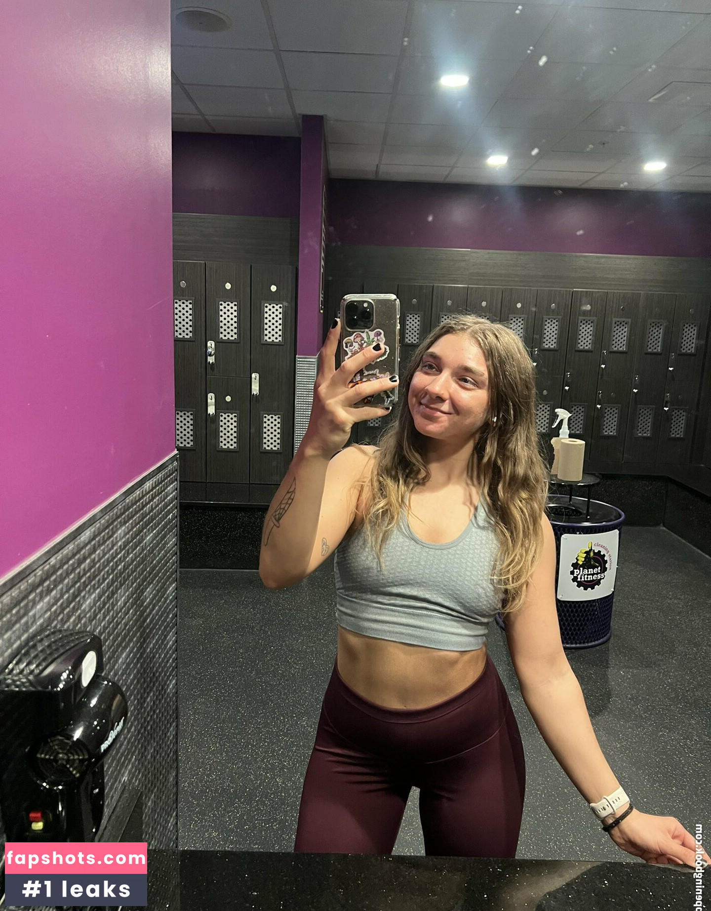 nicnac444 gallery photo #6