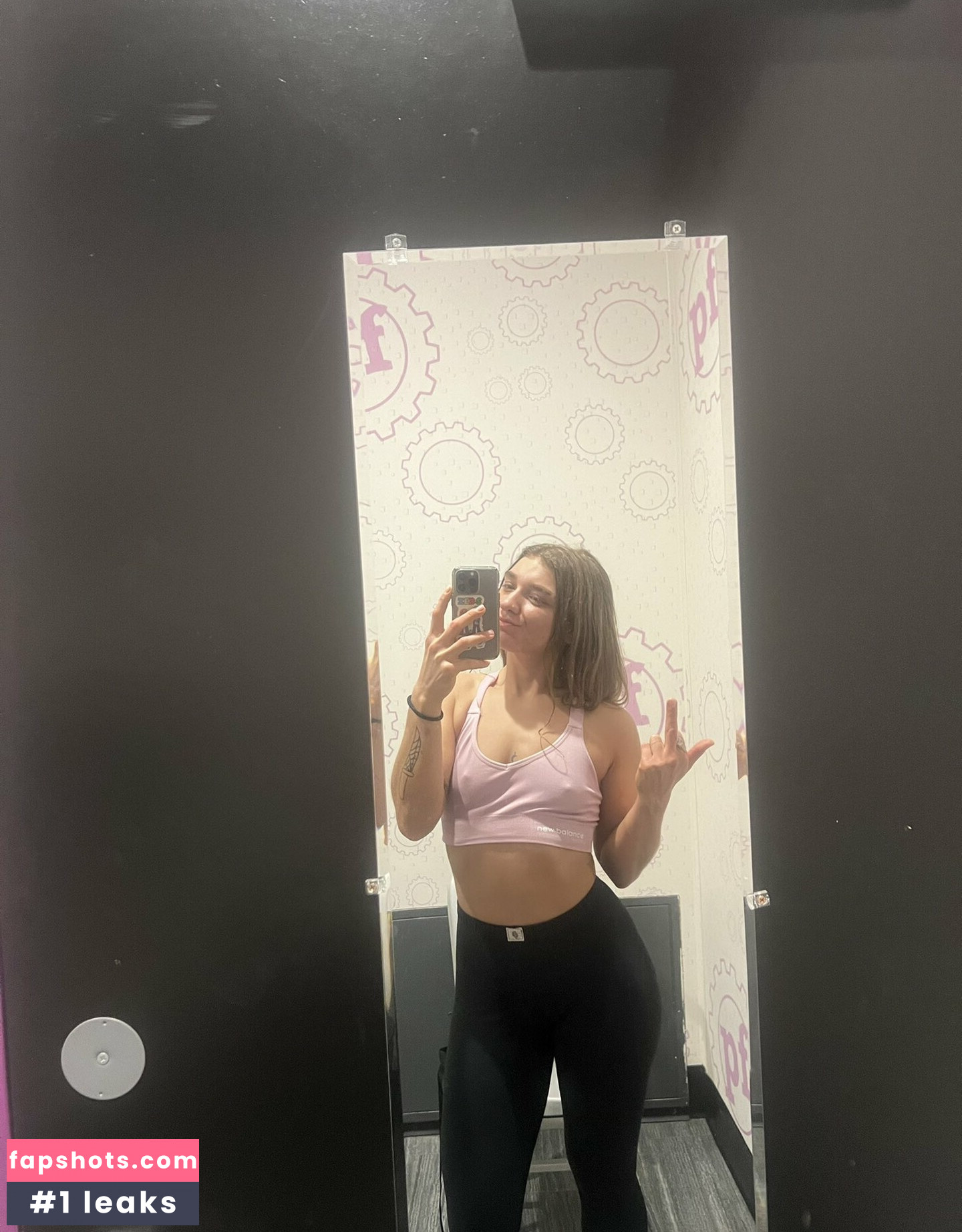 nicnac444 gallery photo #10