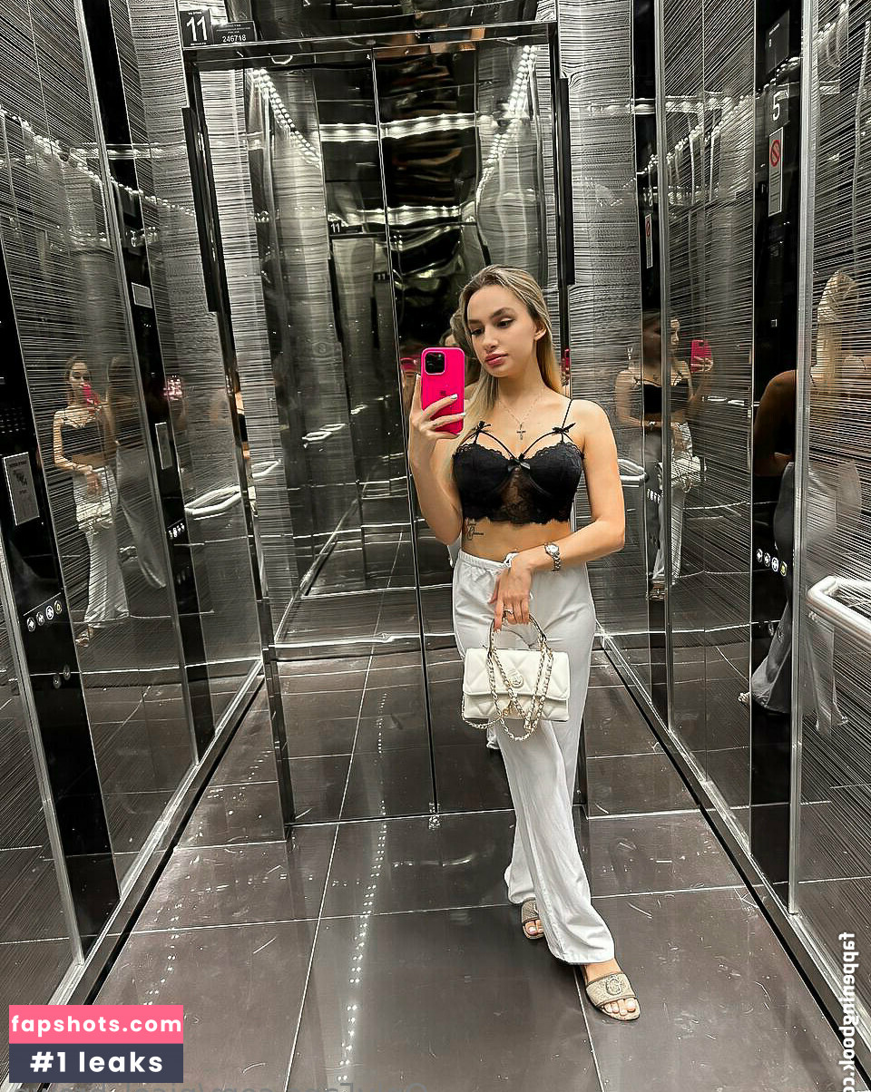 nicol_brown gallery photo #13