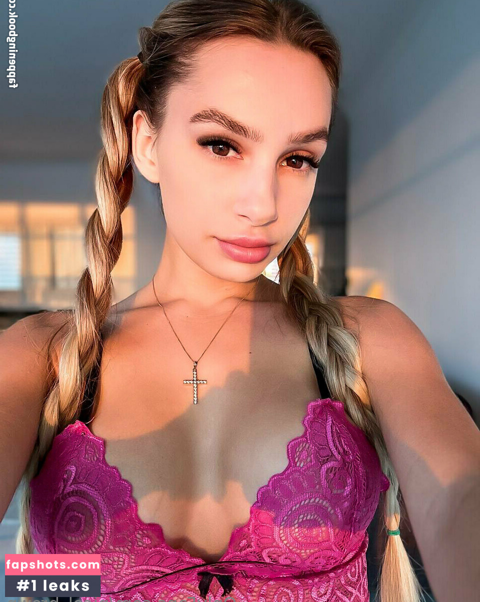 nicol_brown gallery photo #3