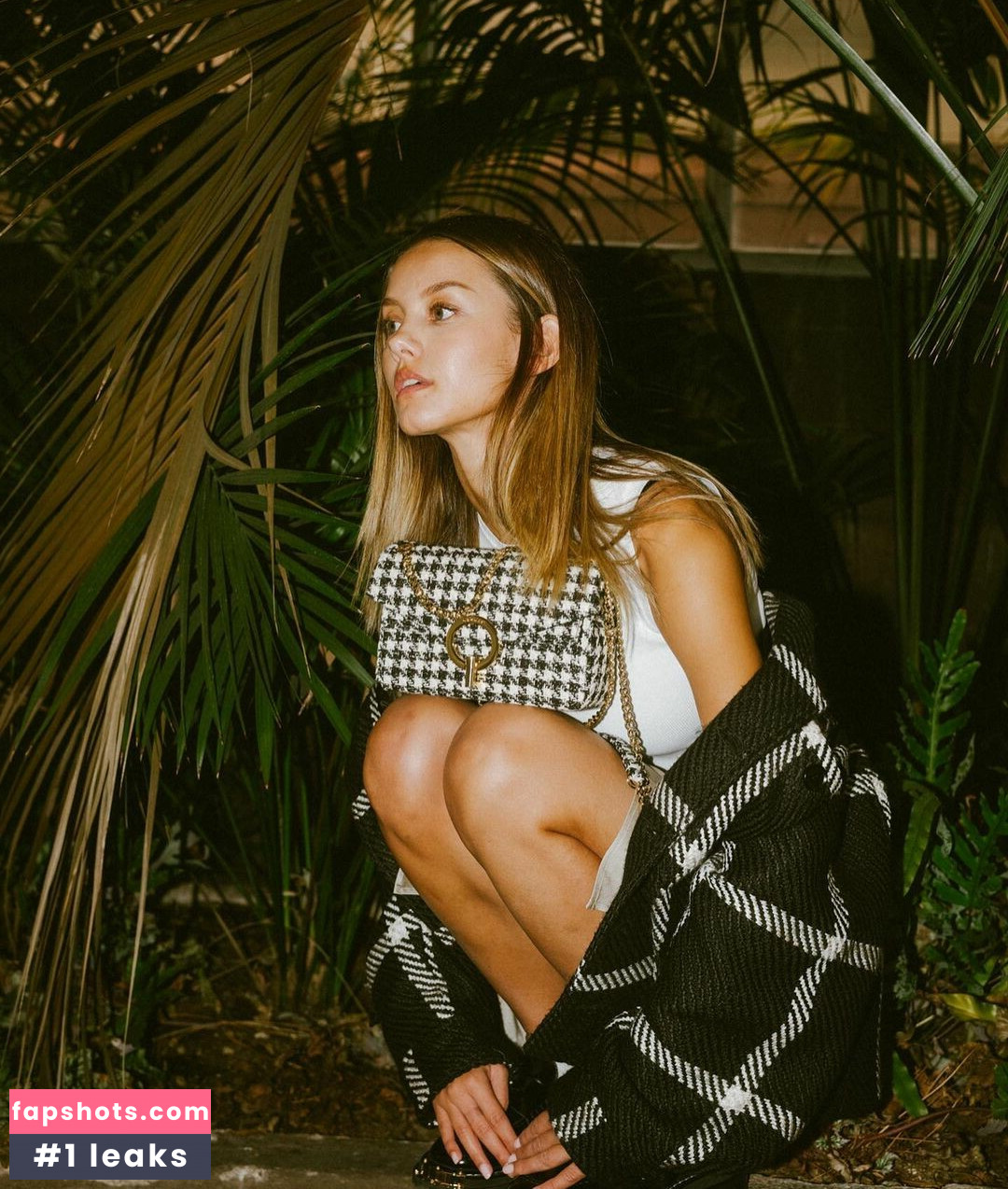 Nicola Cavanis Nahé úniky fotek pouze od fanoušků #1129 - Fapshots