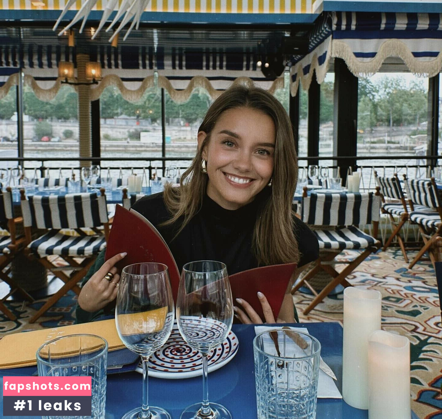 Nicola Cavanis gallery photo #282