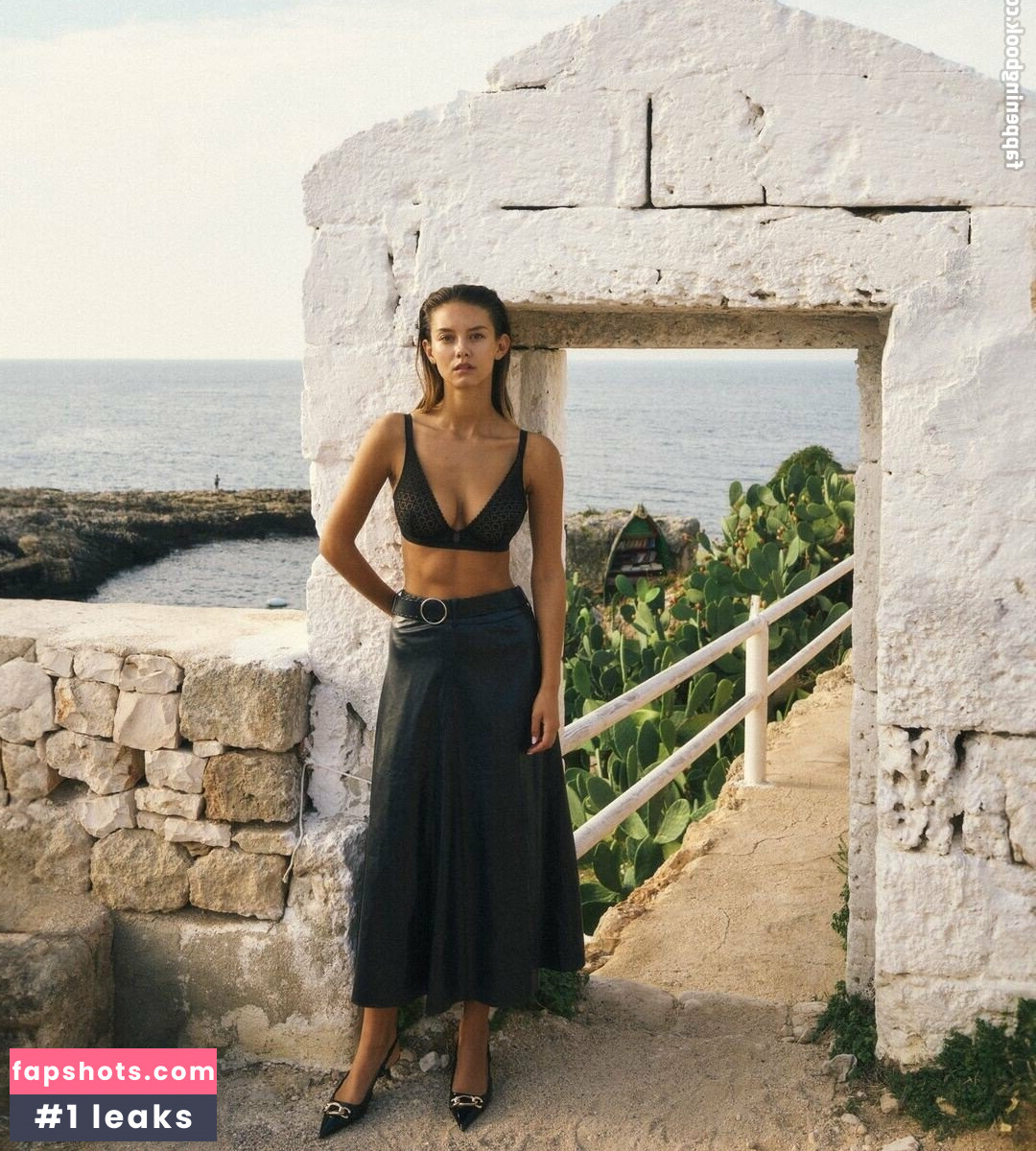 Nicola Cavanis gallery photo #412