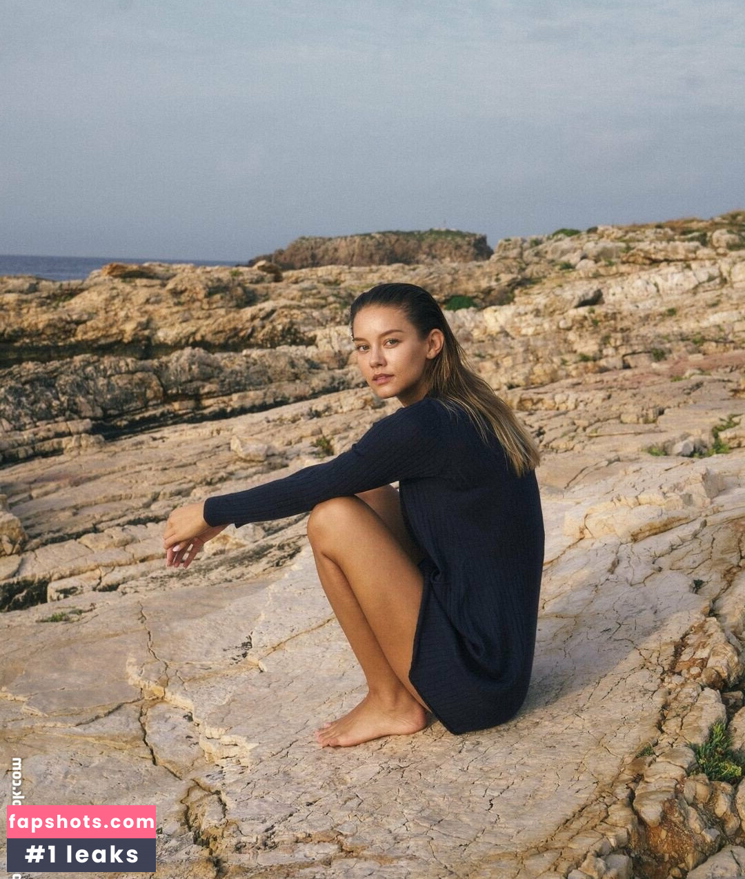 Nicola Cavanis gallery photo #415