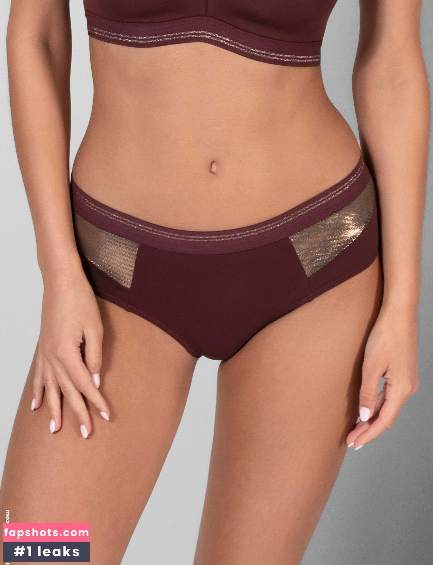 Nicola Cavanis gallery photo #451