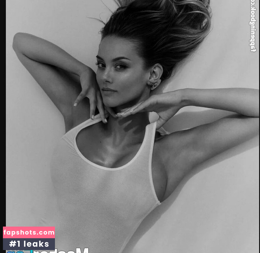 Nicola Cavanis gallery photo #522