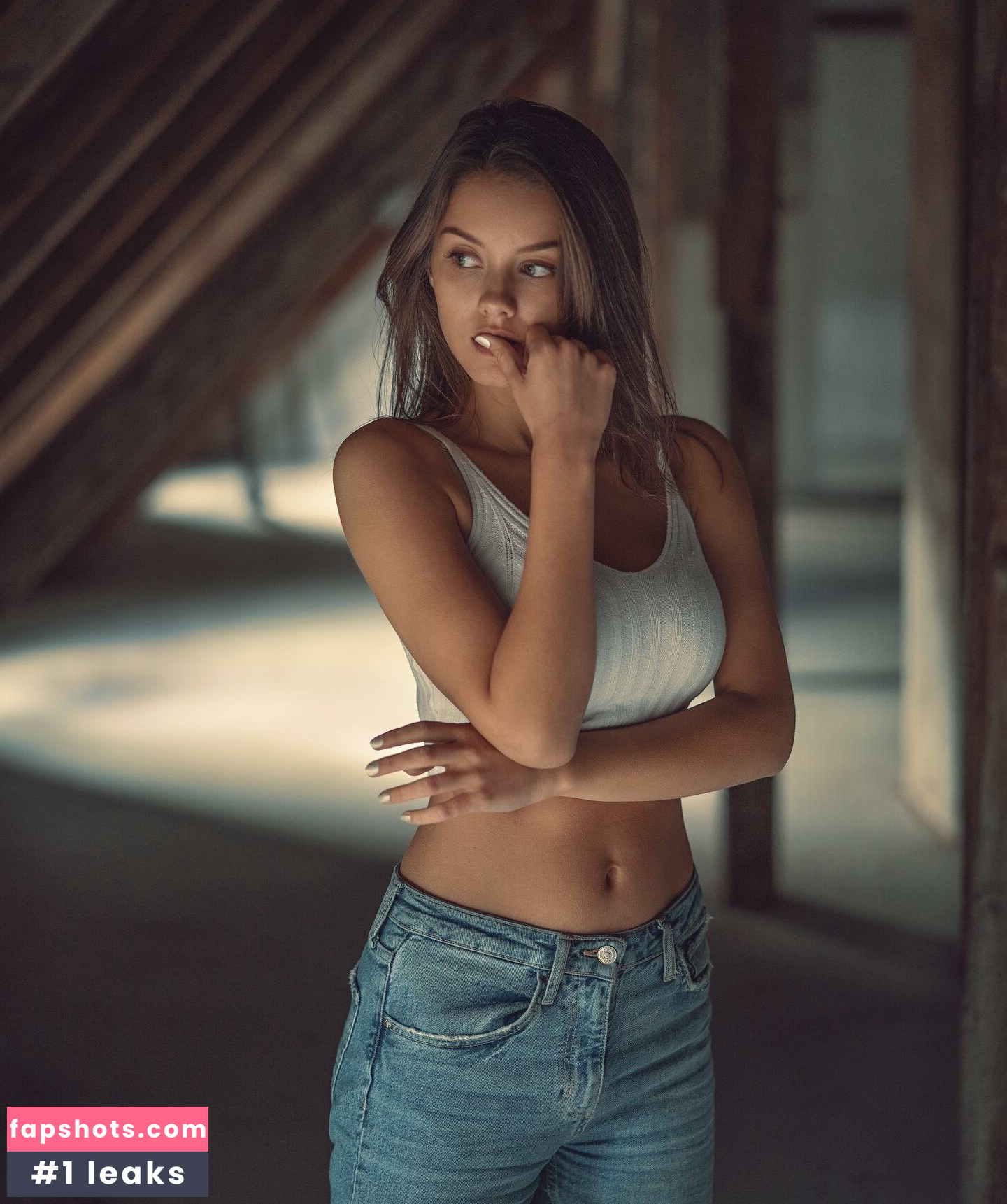 Nicola Cavanis gallery photo #608