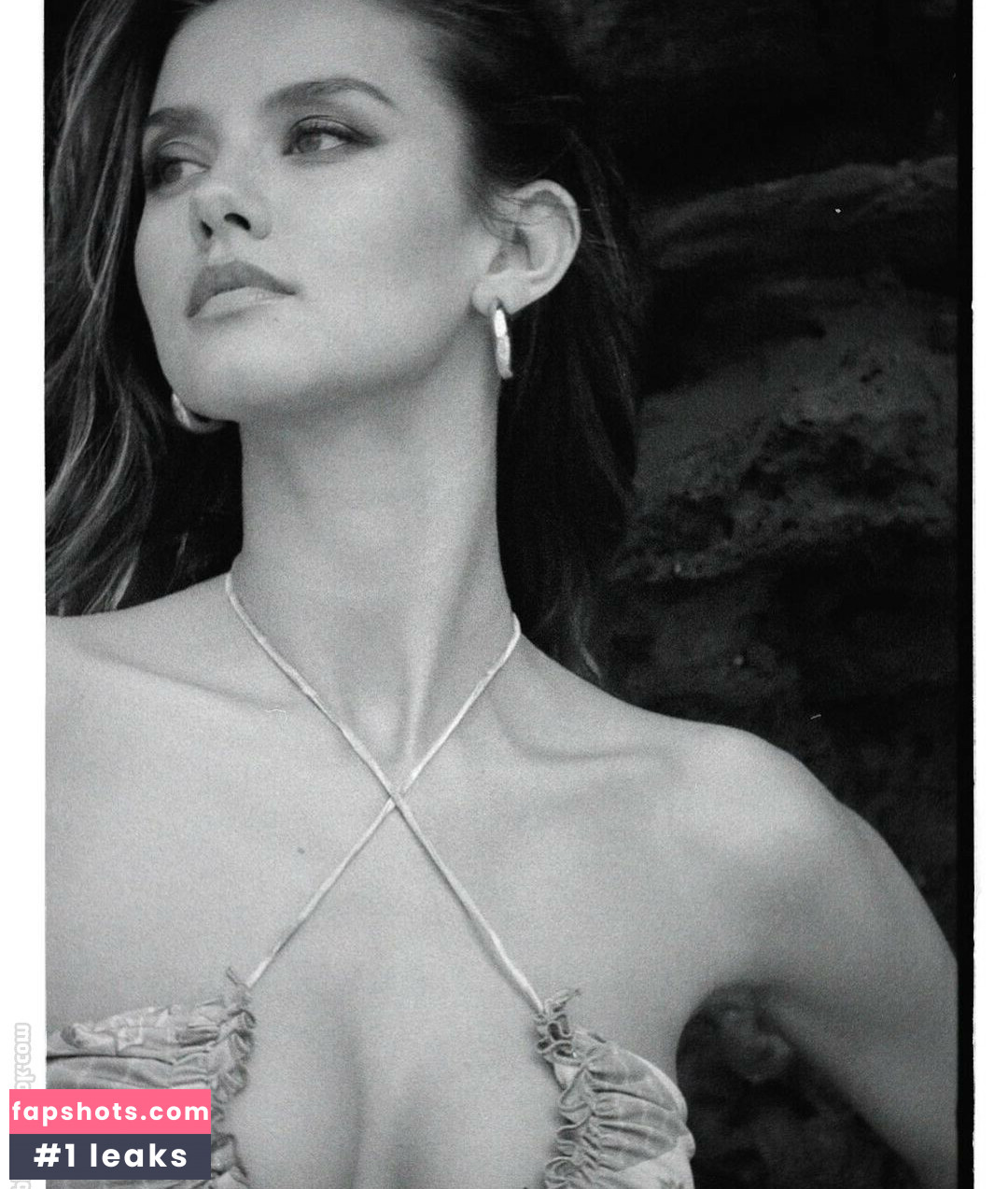 Nicola Cavanis gallery photo #647